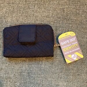 Travelon‎ Quilted Navy RFID Wallet
